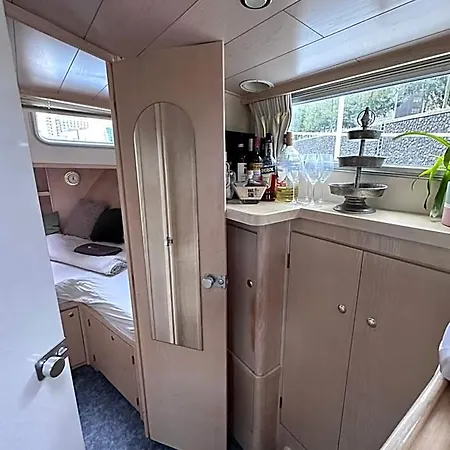 Luxury Houseboat Hotel