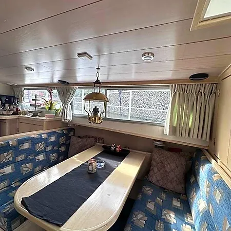 Luxury Houseboat Hotel