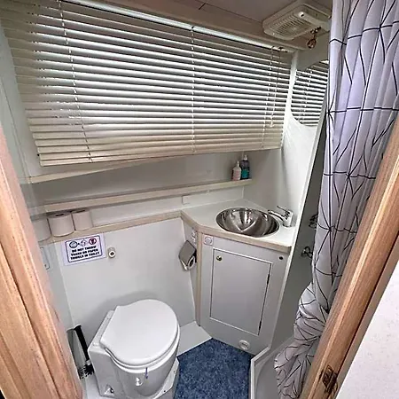 Luxury Houseboat